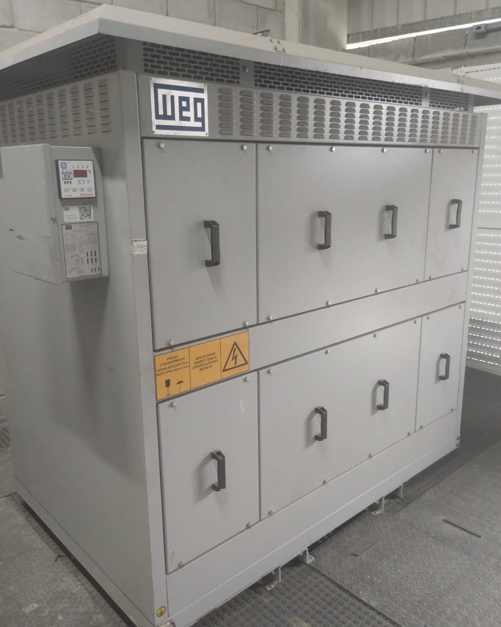 Painéis de força e switchgear industrial instalados pela ML Engenharia